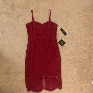 Burgundy Lace Bodycon Midi Dress